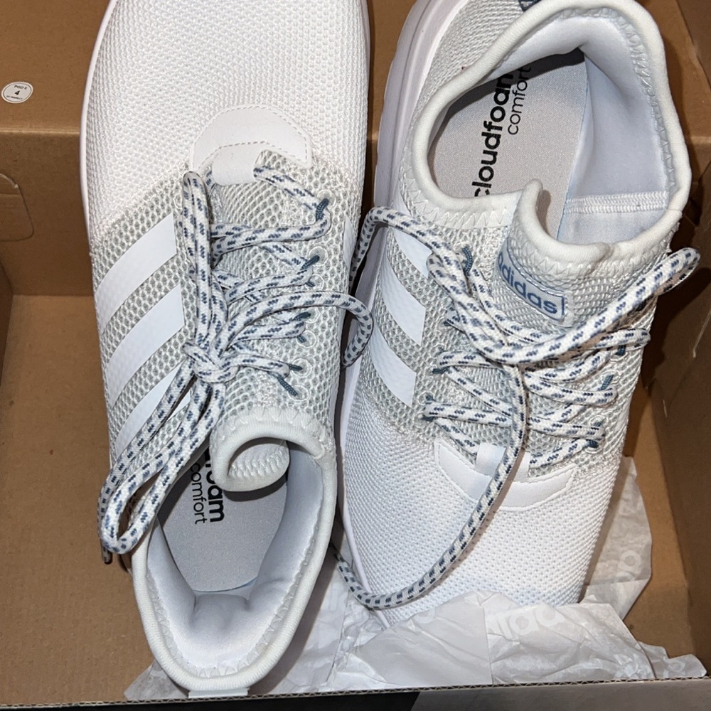 Adidas 8.5 - Picture 2 of 2